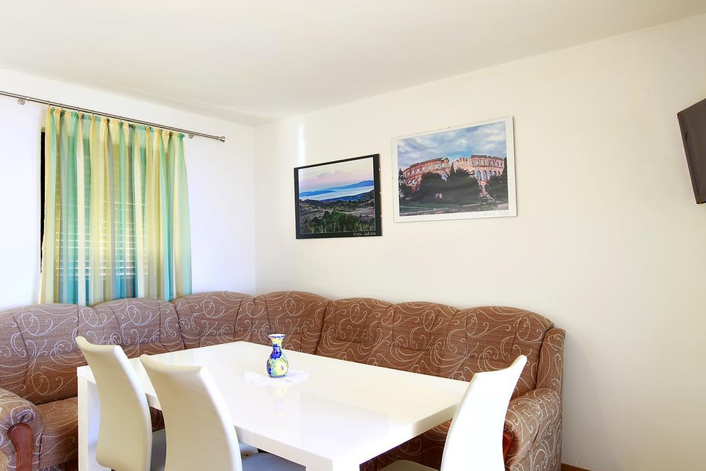 Apartments Stanic Ravni Oda fotoğraf
